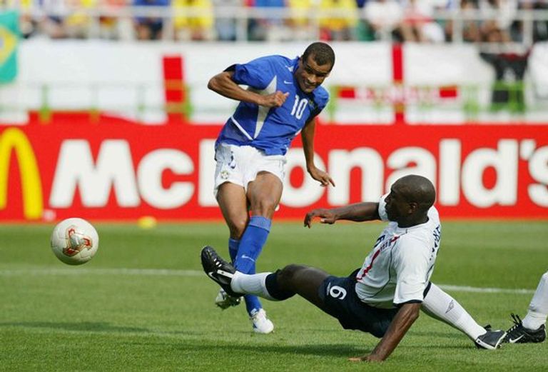 ريفالدو يسجل هدف البرازيل الأول هدف رونالدينيو في إنجلترا سنة 2002