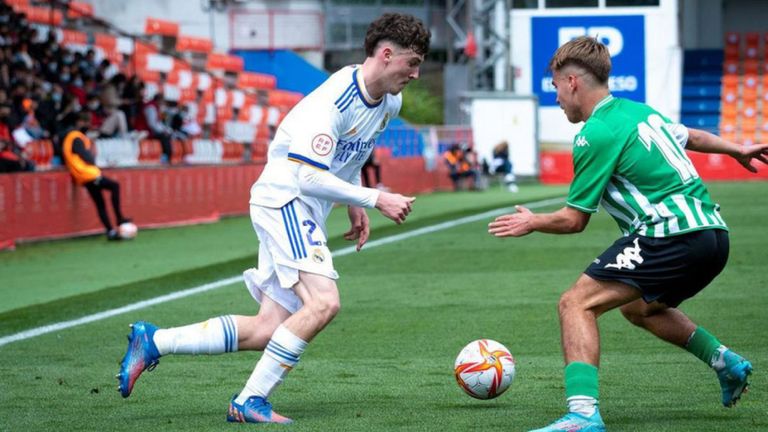 أليكس خيمينيز أليكس خيمينيز في تدريبات ريال مدريد