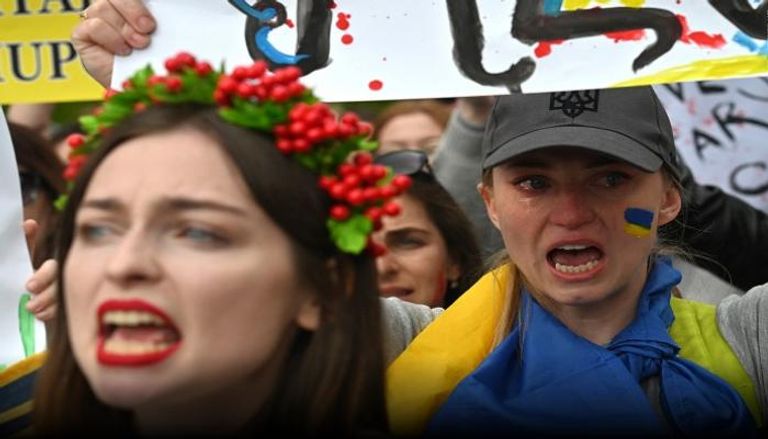 أوكرانيون في احتجاجات ضد 