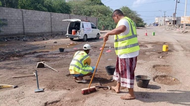 إزالة آثار التخريب الحوثي في اليمن