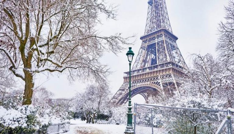 باريس في الشتاء - أرشيفية