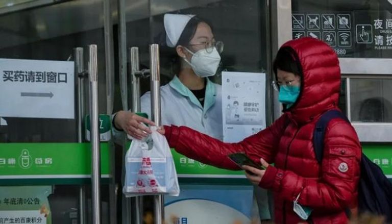 الخوف من الفيروس يشل الحياة في بكين