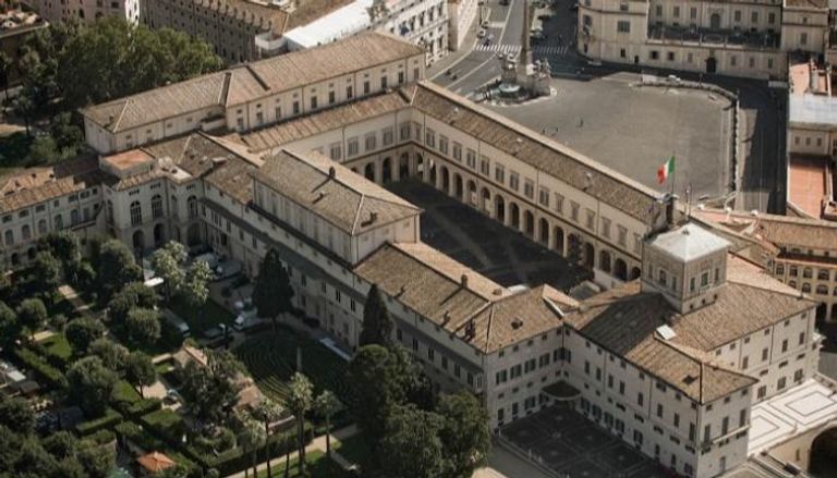قصر كيرينالي الرئاسي في إيطاليا