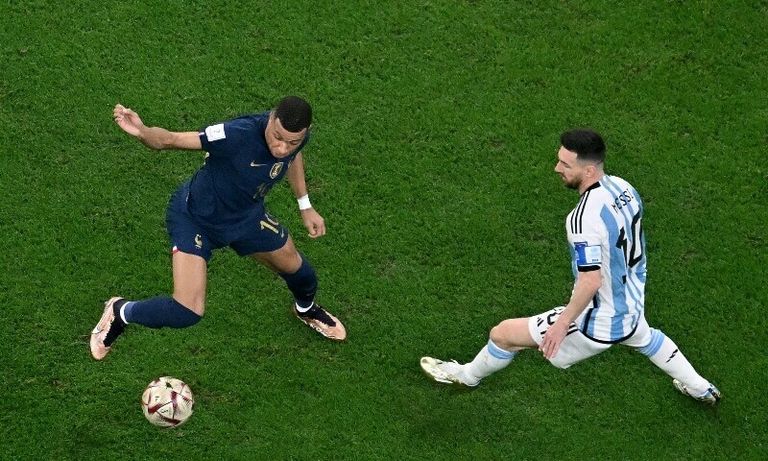 نهائي كأس العالم ليونيل ميسي قائد الأرجنتين