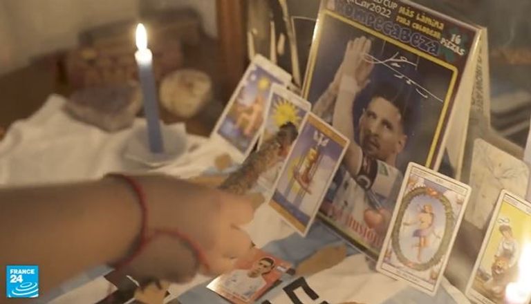 طقوس غريبة في الأرجنتين ليونيل ميسي قائد الأرجنتين