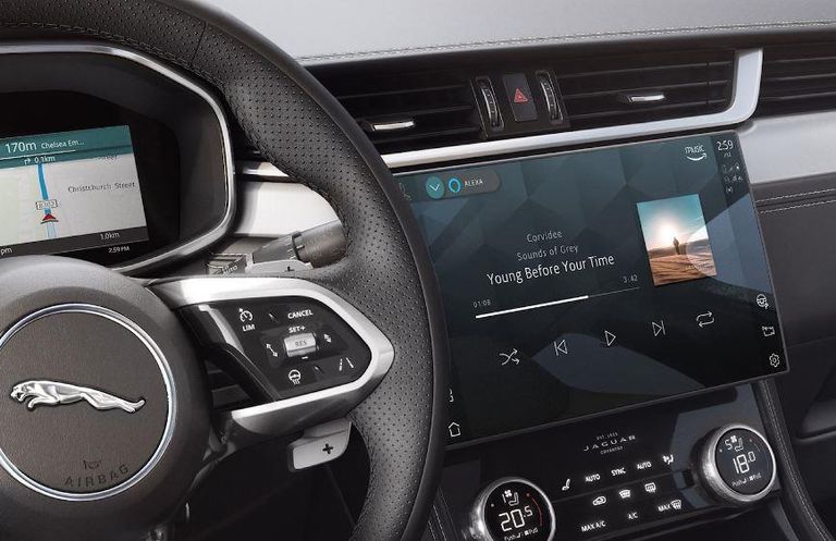 سيارة جاجوار الجديدة