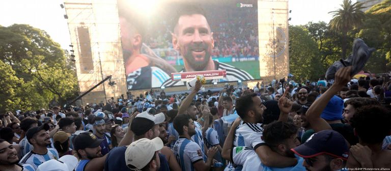 ليونيل ميسي لاعب منتخب الأرجنتين