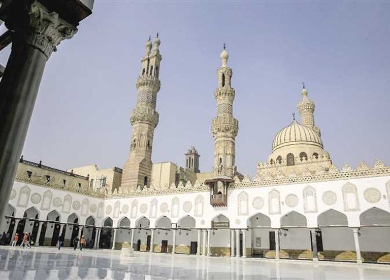 جامع الأزهر الشريف في مصر علاقة المصريين بالدين راسخة وقديمة - أرشيفية