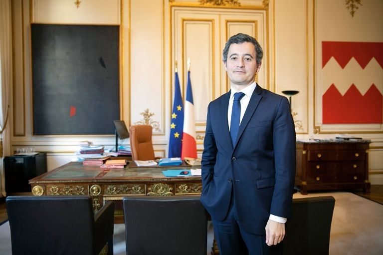 وزير الداخلية الفرنسي جيرالد دارمانان وزير الداخلية الفرنسي جيرالد دارمانان