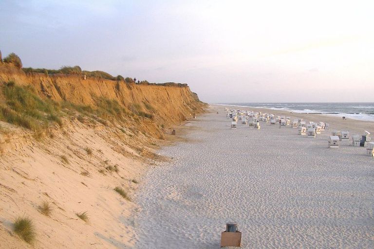 شاطئ وانسي أحد أجمل شواطئ ألمانيا السياحية أجمل شواطئ ألمانيا السياحية..5 ألوان بالصور خلابة