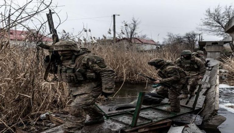 جنود أوكرانيون في باخموت