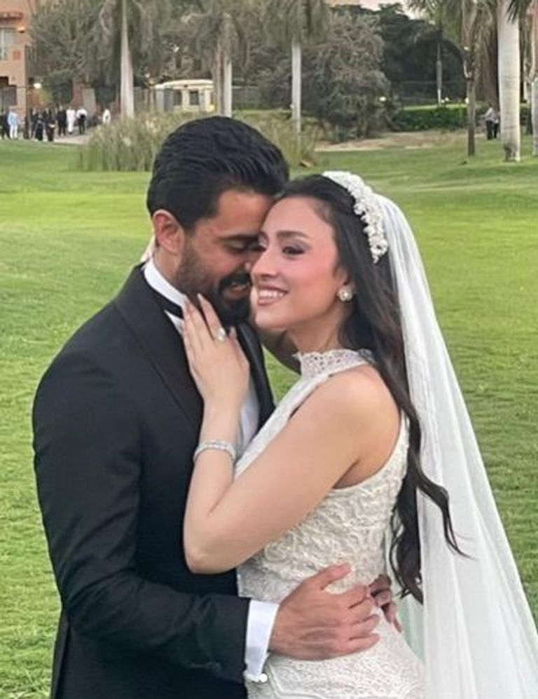 إسلام جمال وزوجته سعد لمجرد وغيثة العلاكي