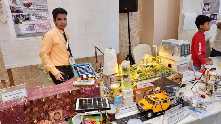 أحد ابتكارات المشاركين في معرض المخترعين في مدينة عدن اليمنية