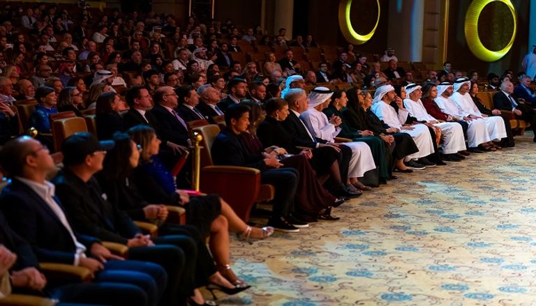 الشيخ عبدالله بن زايد آل نهيان يلتقي السيدة الأولى في إسرائيل