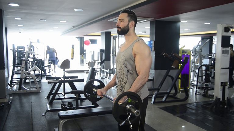 تمرين Barbell Reverse Curl العكسي