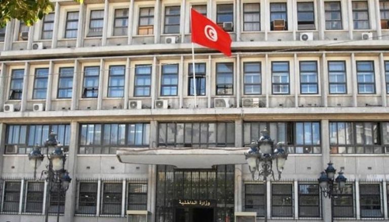 تونس تقرر سجن مسؤولين سابقين على خلفية تحقيقات الغرفة السوداء