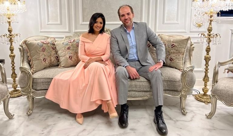 سهر الصايغ مع خطيبها