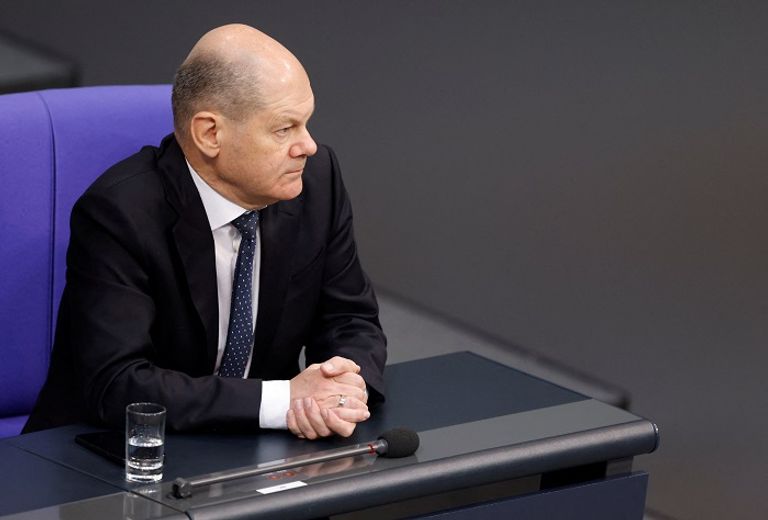 المستشار الألماني أولاف شولتز مقر الاستخبارات الخارجية الألمانية