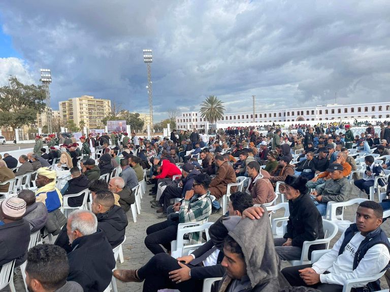 الليبيون يحتفلون بذكرى استقلال بلادهم المشير خليفة حفتر القائد العام للجيش الليبي