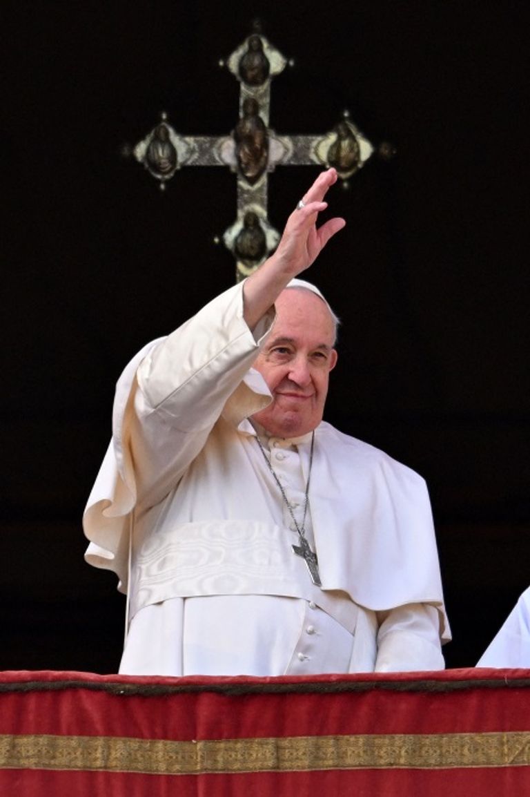 بابا الفاتيكان بابا الفاتيكان يلقي كلمة عيد الميلاد