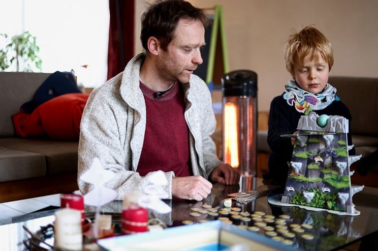 المشروع يعتمد على تدفئة الأجسام لا الجدران