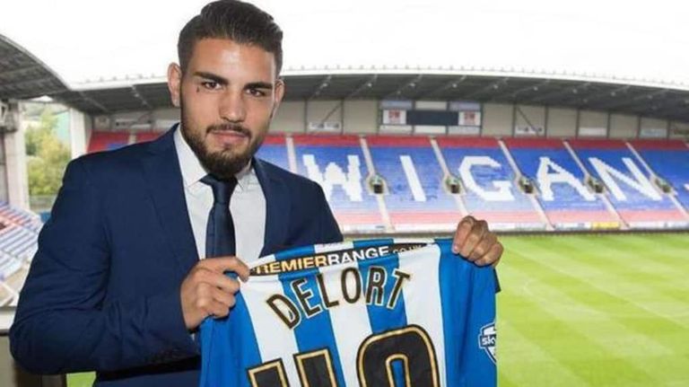 أندي ديلور أندي ديلور مهاجم نيس الفرنسي ومنتخب الجزائر