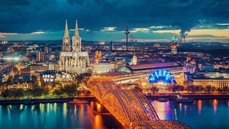 تكاليف السياحة في شتوتغارت السياحة في شتوتغارت…5 مزارات بقلب مدينة صناعة السيارات