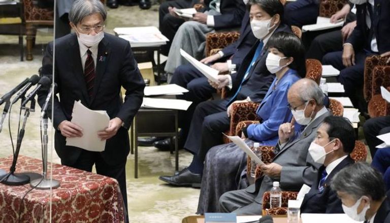 الوزير الياباني المهدد بالإقالة كينيا أكيبا- أرشيفية