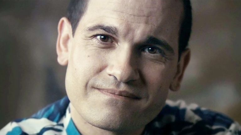 مشهد من فيلم الوثائقي "ذا إمبوستر"