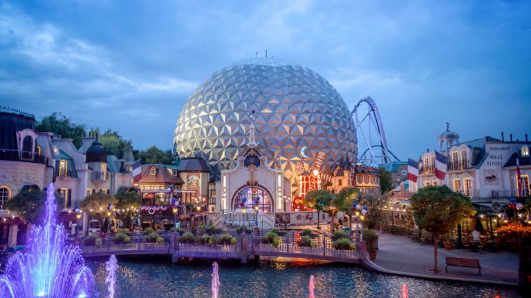 يوروبا بارك في روست أحد أفضل أماكن ترفيهية في ألمانيا أماكن ترفيهية في ألمانيا.. 5 مدن ملاهي رائعة