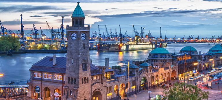 المركز التاريخي أحد أماكن السياحة في هامبورغ السياحة في هامبورغ…6 معالم سياحية وتكاليف الإقامة