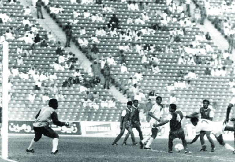 أحد مباريات كأس الخليج التاسعة منتخب العراق في خليجي 9