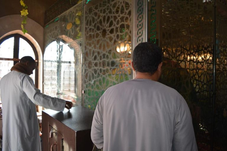 مريضة بأحد مستشفيات السرطان - أرشيفية