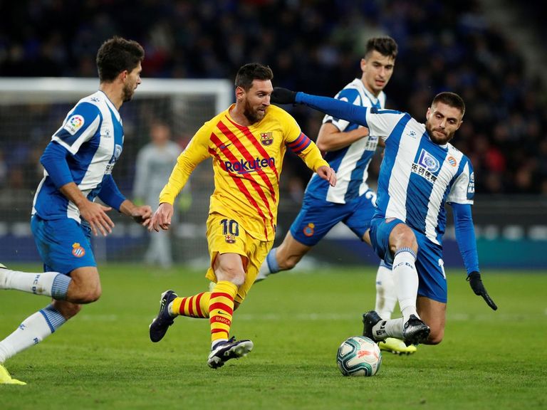 ميسي هداف الديربي التاريخي برشلونة وإسبانيول