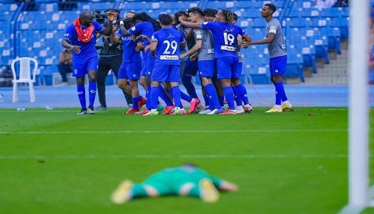 موعد مباراة الهلال وضمك