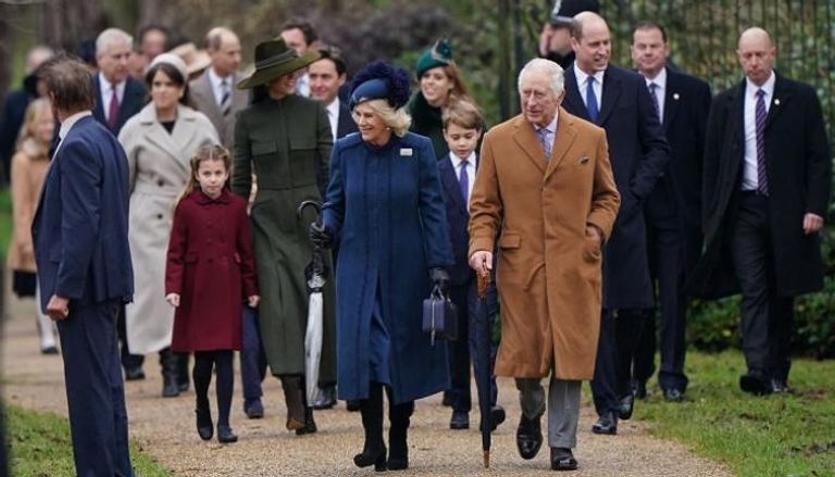 العائلة المالكة في بريطانيا خلال احتفال بأعياد الميلاد
