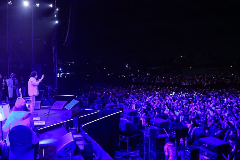 المطرب المصري محمد منير