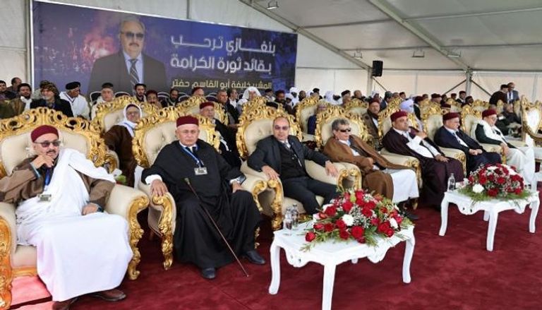بعض ممثلي قبائل ليبيا خلال حضورهم احتفال إحياء الذكرى الـ71 لاستقلال ليبيا
