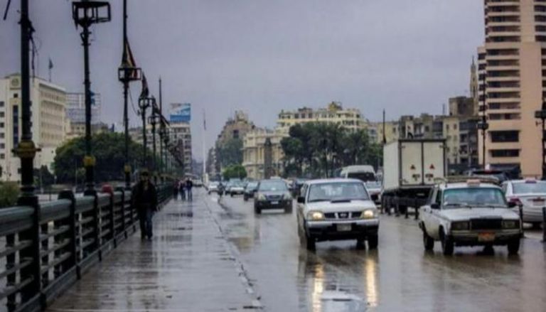 تساقط الأمطار مجددا على القاهرة يوم الجمعة