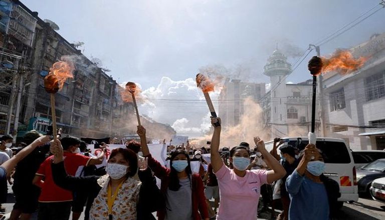 مظاهرات في شوارع ميانمار ضد الانقلاب