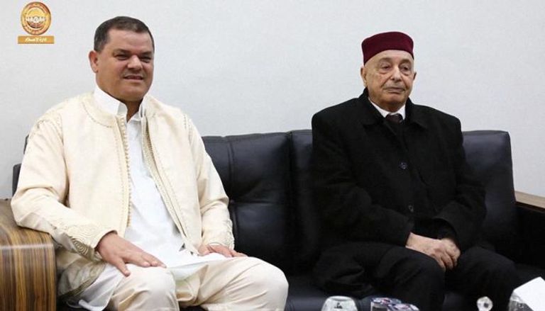 جانب من لقاء سابق بين رئيس البرلمان عقيلة ورئيس الحكومة الدبيبة. (أرشيفية)