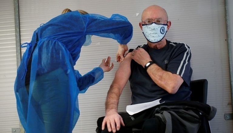 وضع الكمامة لم يعد إلزاميًا في الأماكن المفتوحة بفرنسا 