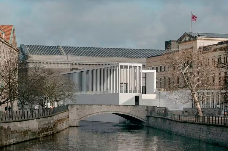 مبنى تابع لجزيرة المتاحف في مدينة برلين جسر LILLE LANGEBRO