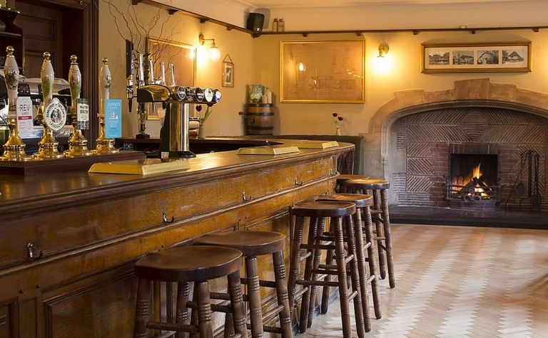 مطعم The Fordwich Arms مطعم The Unruly Pig