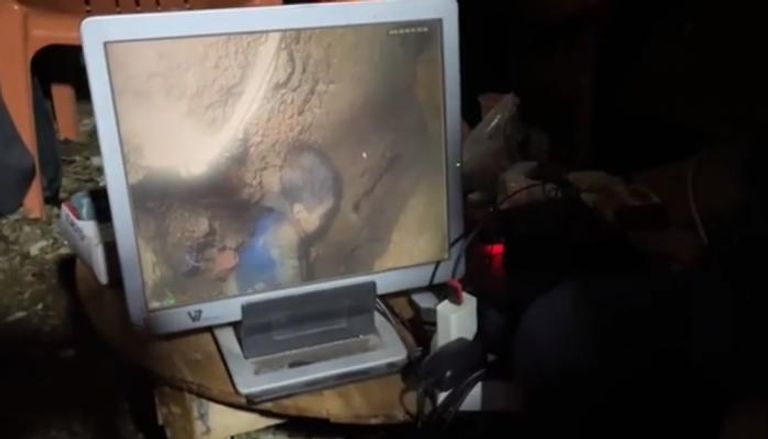 الطفل ريان داخل الحفرة المائية - كاميرا فرق الإنقاذ