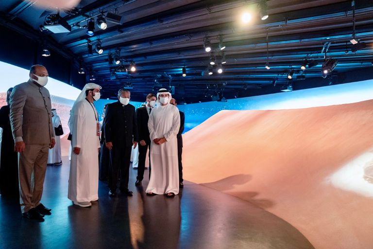 حمدان بن محمد يلتقي رئيس حكومة كيرلا في جناح الإمارات بإكسبو 2020 دبي