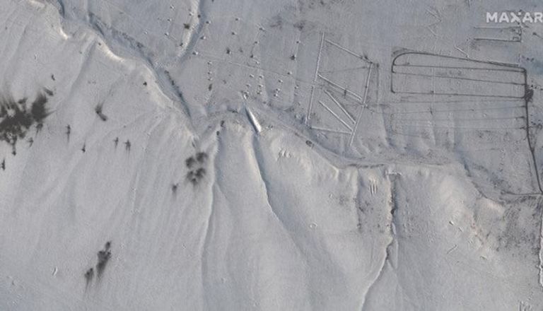 صور للأقمار الصناعية تظهر التعزيزات العسكرية الروسية - ماكسار