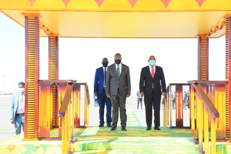 الرئيس السنغالي ماكي سال يصل إثيوبيا