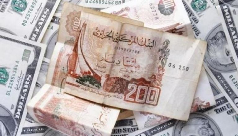 تباين أسعار العملات العربية مقابل الدينار الجزائري