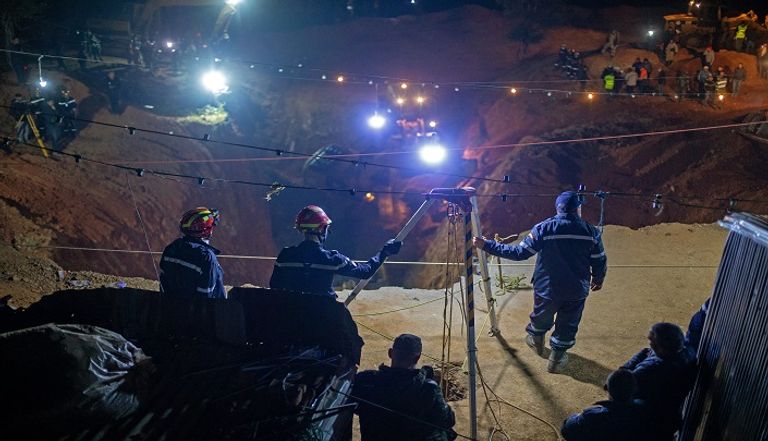 جانب من عملية إنقاذ الطفل المغربي ريان